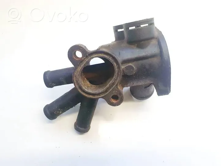 Volkswagen Golf II Tuyau de liquide de refroidissement moteur 030121117d