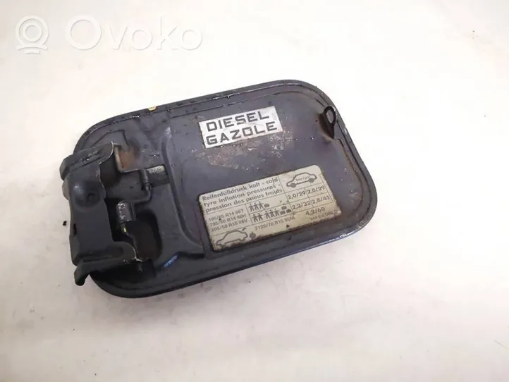 Volkswagen PASSAT B4 Bouchon, volet de trappe de réservoir à carburant 3a9010068d