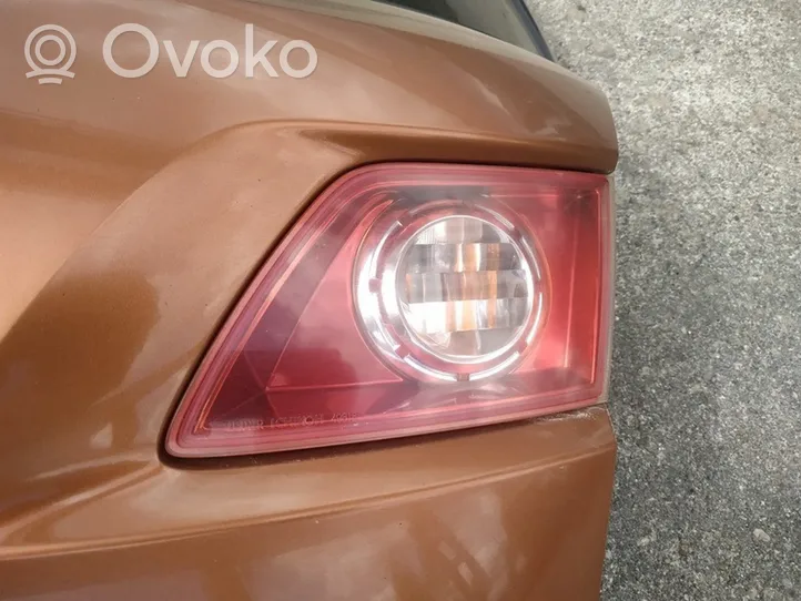 Infiniti FX Lampy tylnej klapy bagażnika 