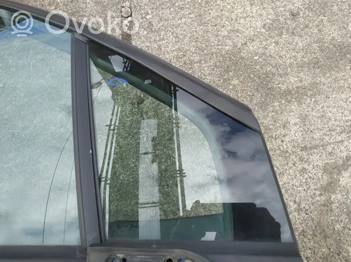 Fiat Ulysse Mazā "A" tipa priekšējo durvju stikls (četrdurvju mašīnai) 