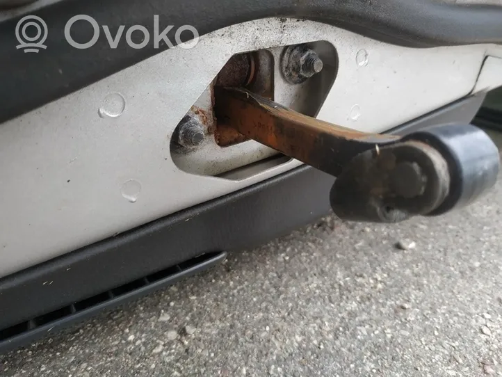 Volvo S60 Ogranicznik drzwi tylnych 