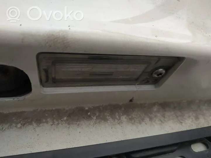 Volvo S60 Lampa oświetlenia tylnej tablicy rejestracyjnej 