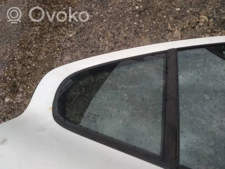 Volvo S60 Mažasis "A" galinių durų stiklas 