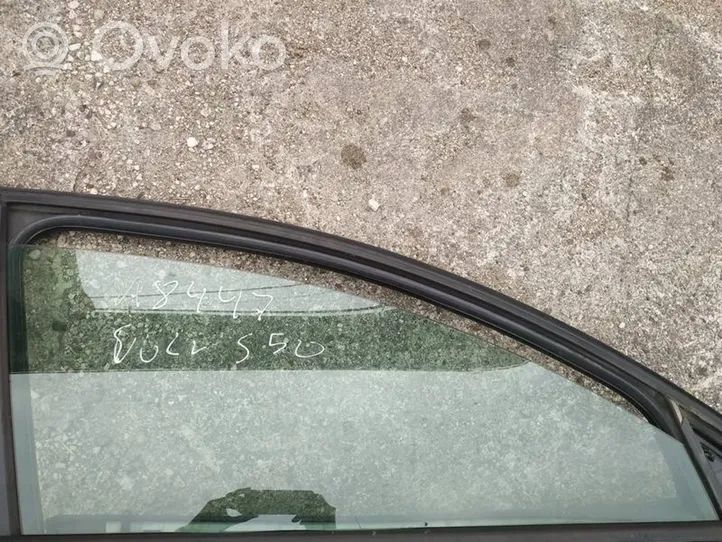 Volvo V50 Pagrindinis priekinių durų stiklas (keturdurio) 