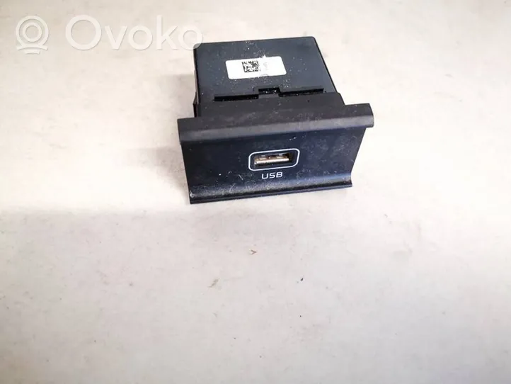KIA Sportage USB socket connector 96120d9600