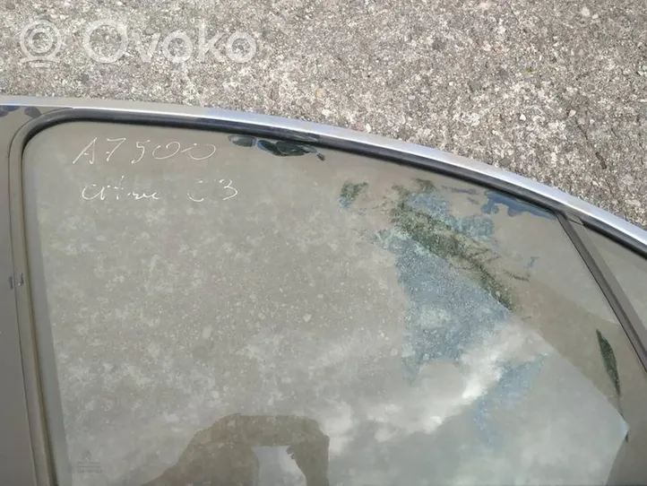 Citroen C3 Основное стекло передних дверей (четырехдверного автомобиля) 