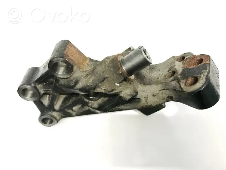 Toyota Auris 150 Engine mounting bracket 123150R020