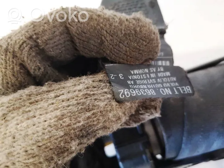 Volvo V50 Front seatbelt 8639692