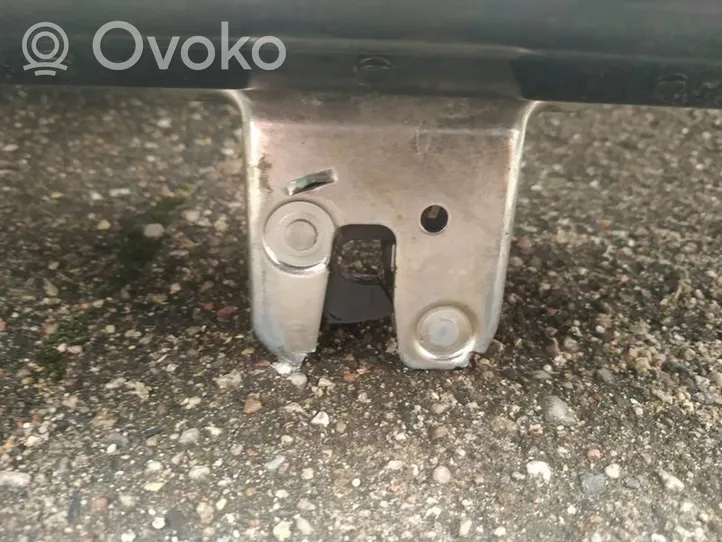 Volkswagen PASSAT B6 Tailgate/trunk/boot lock/catch/latch 