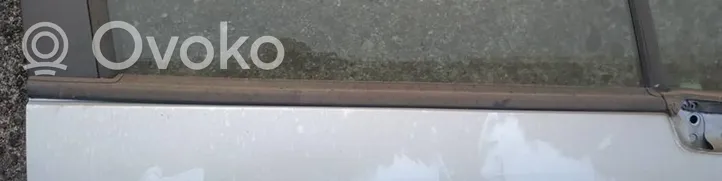 Peugeot 807 Listwa / Uszczelka szyby drzwi 