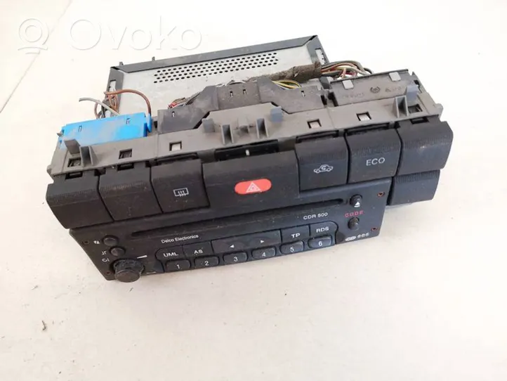 Opel Vectra B Radio/CD/DVD/GPS head unit 90566821