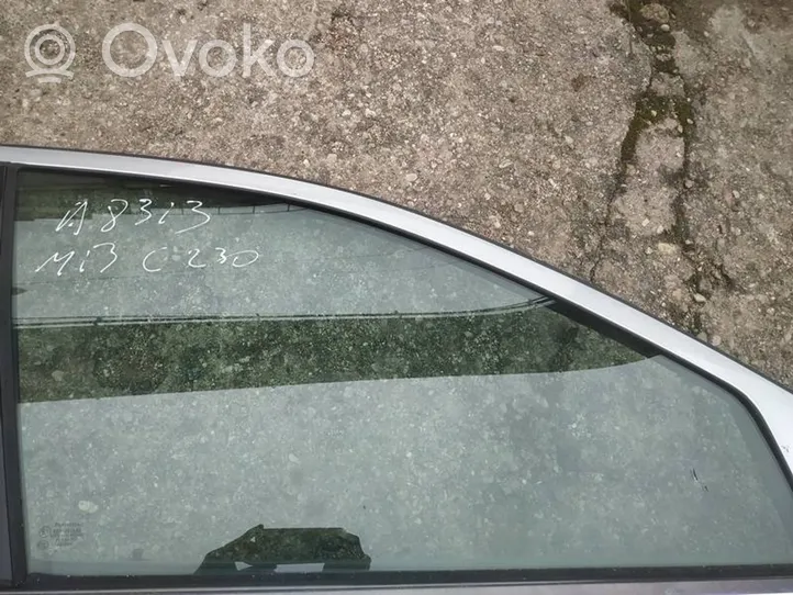 Mercedes-Benz C W203 Front door window glass four-door 