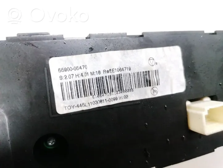 Toyota Avensis T270 Oro kondicionieriaus/ klimato/ pečiuko valdymo blokas (salone) 5590005470