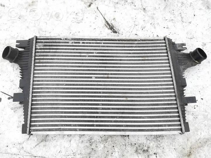 Volkswagen Golf III Chłodnica powietrza doładowującego / Intercooler 8ml376765061