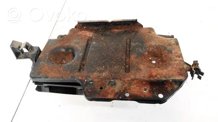 Volkswagen Golf III Battery box tray 