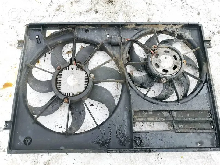 Volkswagen Golf V Radiator cooling fan shroud 1k0121205b