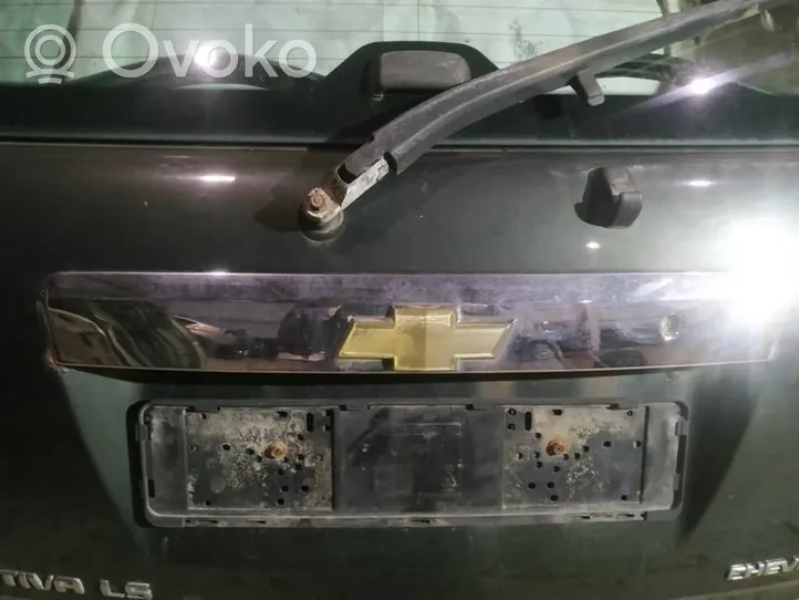 Chevrolet Captiva Takaluukun rekisterikilven valon palkki 