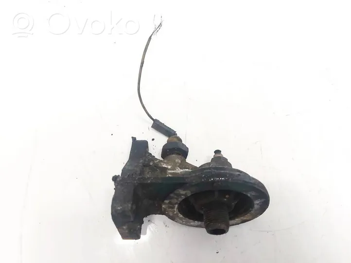 Volkswagen Golf III Support de filtre à huile 063115417A