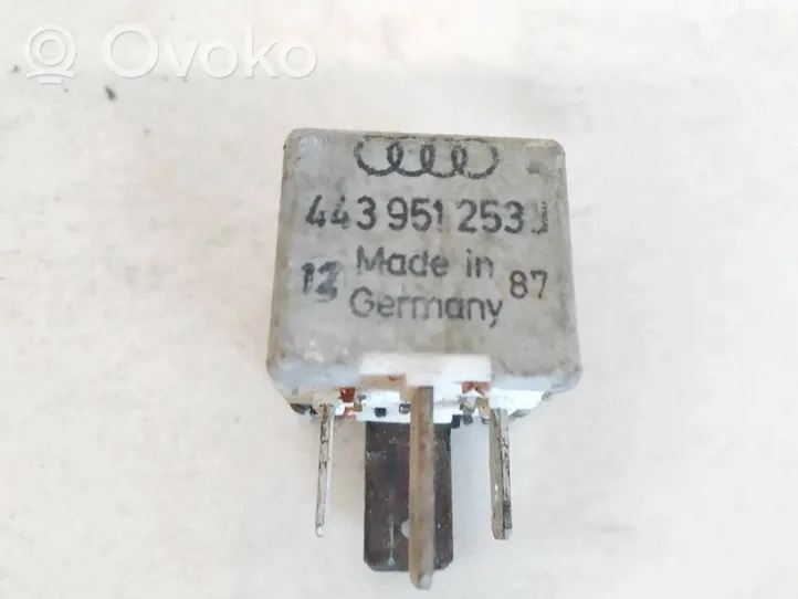 Audi 100 200 5000 C3 Inne przekaźniki 443951253j