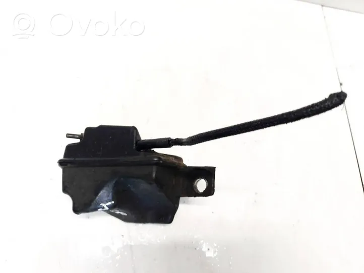 Ford Focus Vacuum air tank 