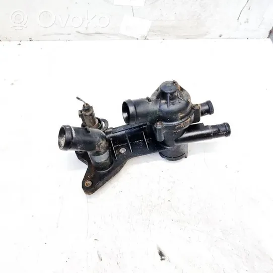 Volkswagen Polo IV 9N3 Tubo flessibile del liquido di raffreddamento del motore 03c121111b