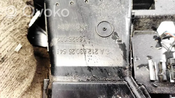 Mercedes-Benz E W212 Rejilla de ventilación central del panel A2128302554