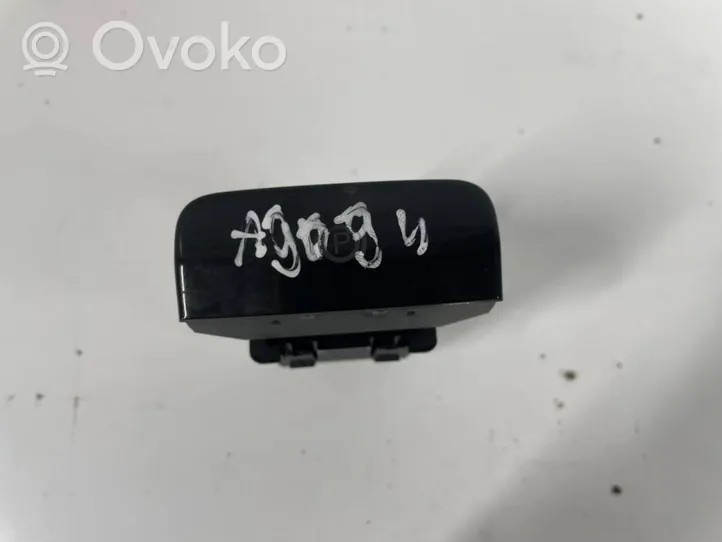 Citroen C4 Grand Picasso Rankinio stabdžio jungtukas 96597938zd