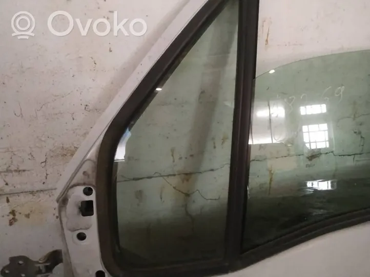 Opel Movano A Mažasis "A" priekinių durų stiklas (keturdurio) 