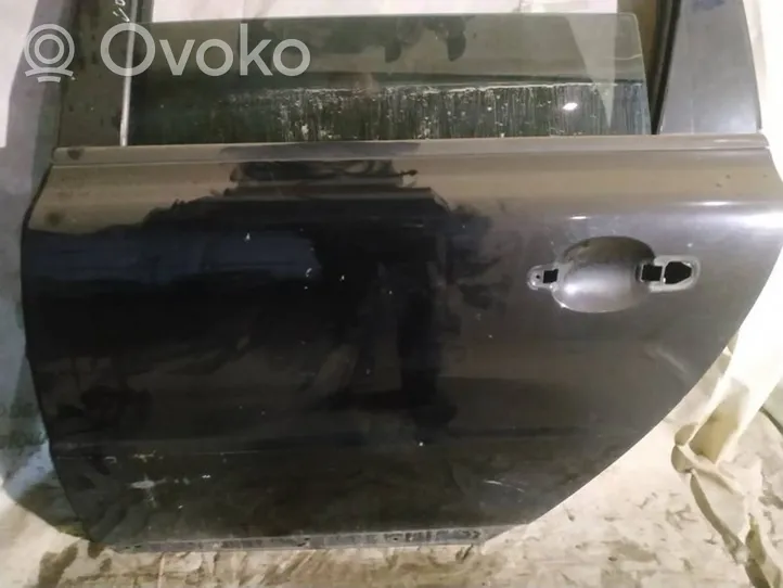 Volvo V70 Takaovi juodos
