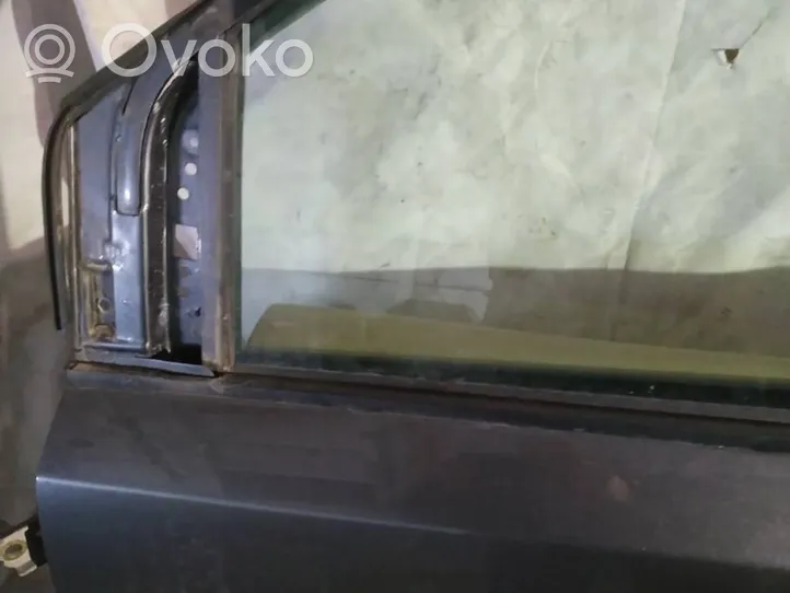 Nissan Quest Rivestimento modanatura del vetro della portiera anteriore 