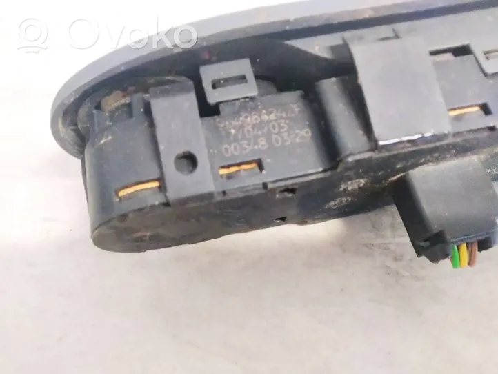 Citroen C5 Interruptor del elevalunas eléctrico 96498624zf