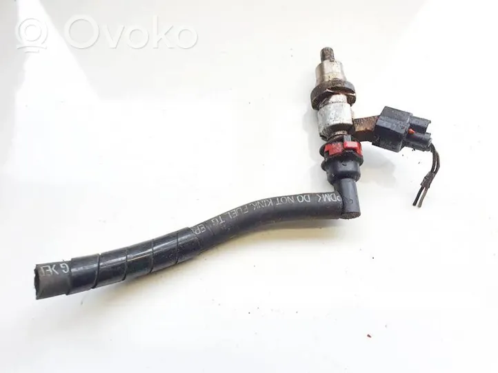 Toyota Avensis T250 Inyector de combustible 2371026010