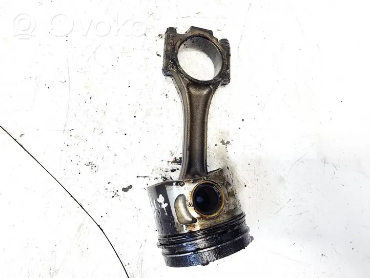 Ford Galaxy Piston with connecting rod 