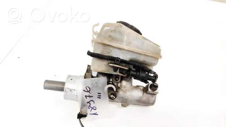 Opel Astra H Główny cylinder hamulca 32067271B