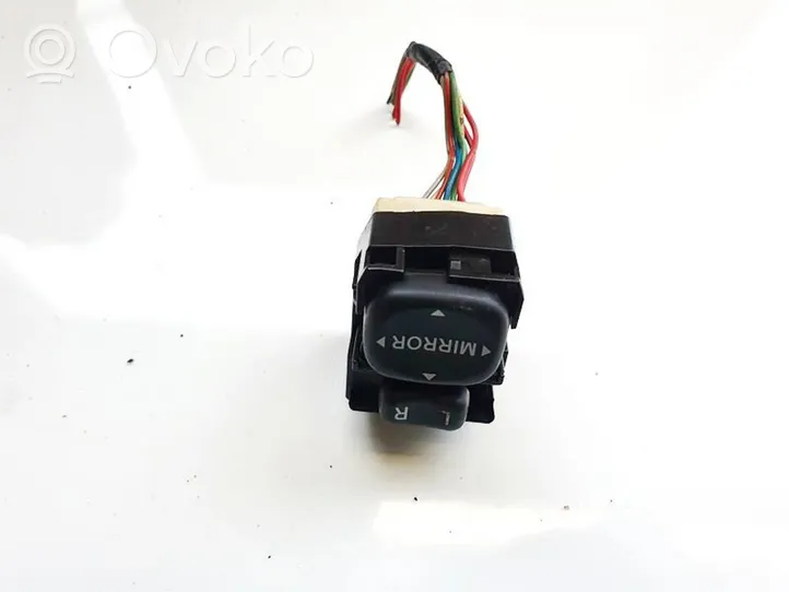 Toyota Corolla E120 E130 Wing mirror switch 183574