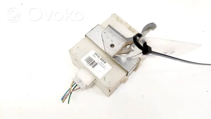 Toyota Avensis T250 Durų elektronikos valdymo blokas 8974105070