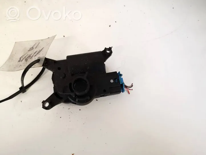 Audi Q7 4L Tuloilmaventtiilin käyttömoottori 52411483