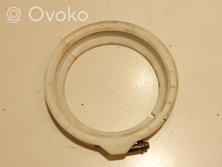 BMW X5 E70 Anello/dado di bloccaggio della vite della pompa del carburante nel serbatoio 023220003A