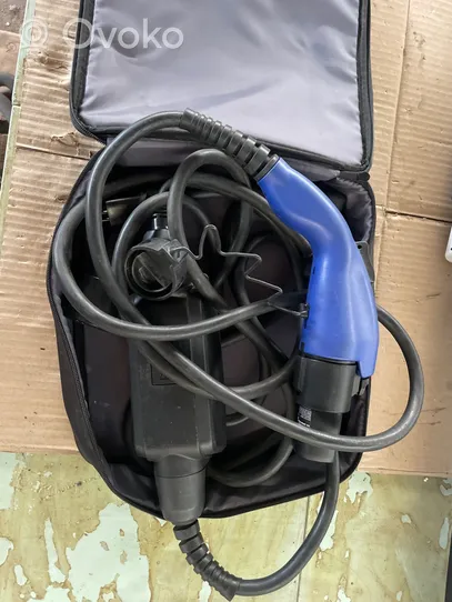 Tesla Model 3 Kabel do ładowania samochodu elektrycznego 106734800B