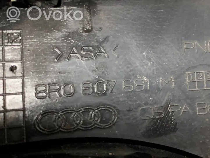 Audi Q5 SQ5 Grotelės apatinės (trijų dalių) 8R0807681