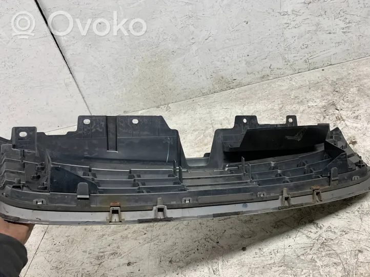 Subaru Forester SH Maskownica / Grill / Atrapa górna chłodnicy 91122FG000