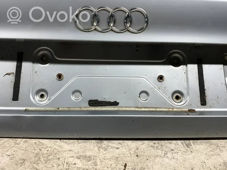 Audi A6 S6 C4 4A Tylna klapa bagażnika 