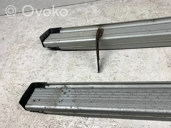 Toyota Hilux (AN10, AN20, AN30) Sill 