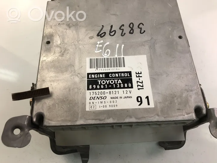 Toyota Corolla Verso E121 Unité de commande, module ECU de moteur 8966113080