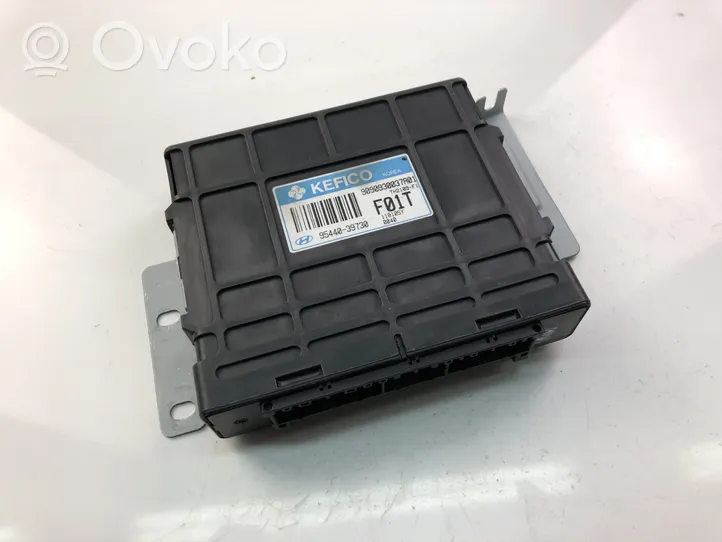 Hyundai Trajet Module de contrôle de boîte de vitesses ECU 9544039730