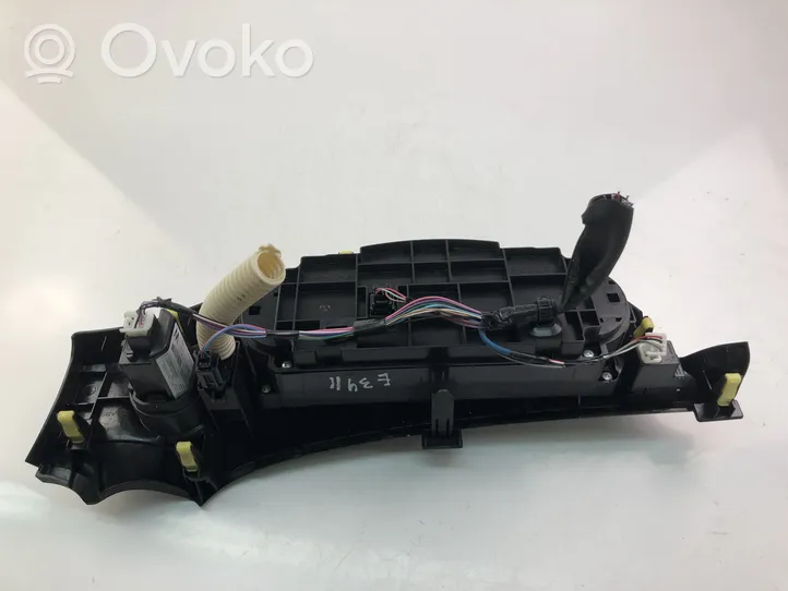 Toyota Yaris Przełącznik / Włącznik nawiewu dmuchawy 559000D340