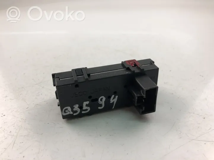 Toyota Prius (NHW20) Monitori/näyttö/pieni näyttö 8391047040