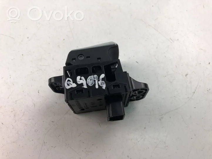 Toyota RAV 4 (XA50) Autres commutateurs / boutons / leviers 14523SD