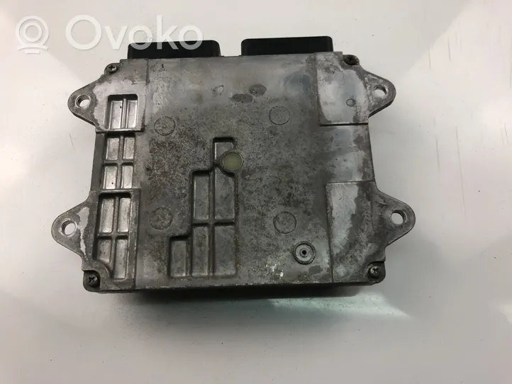 Mitsubishi Colt Komputer / Sterownik ECU silnika A1351501979