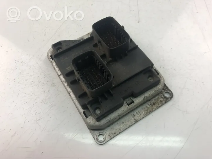 Opel Corsa B Unité de commande, module ECU de moteur 90532610